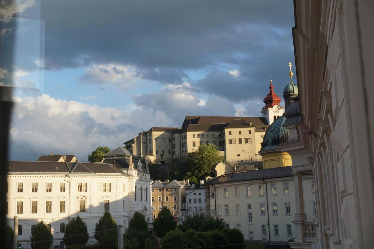 Sarah'S Altstadt Oase Salzburgo Exterior foto